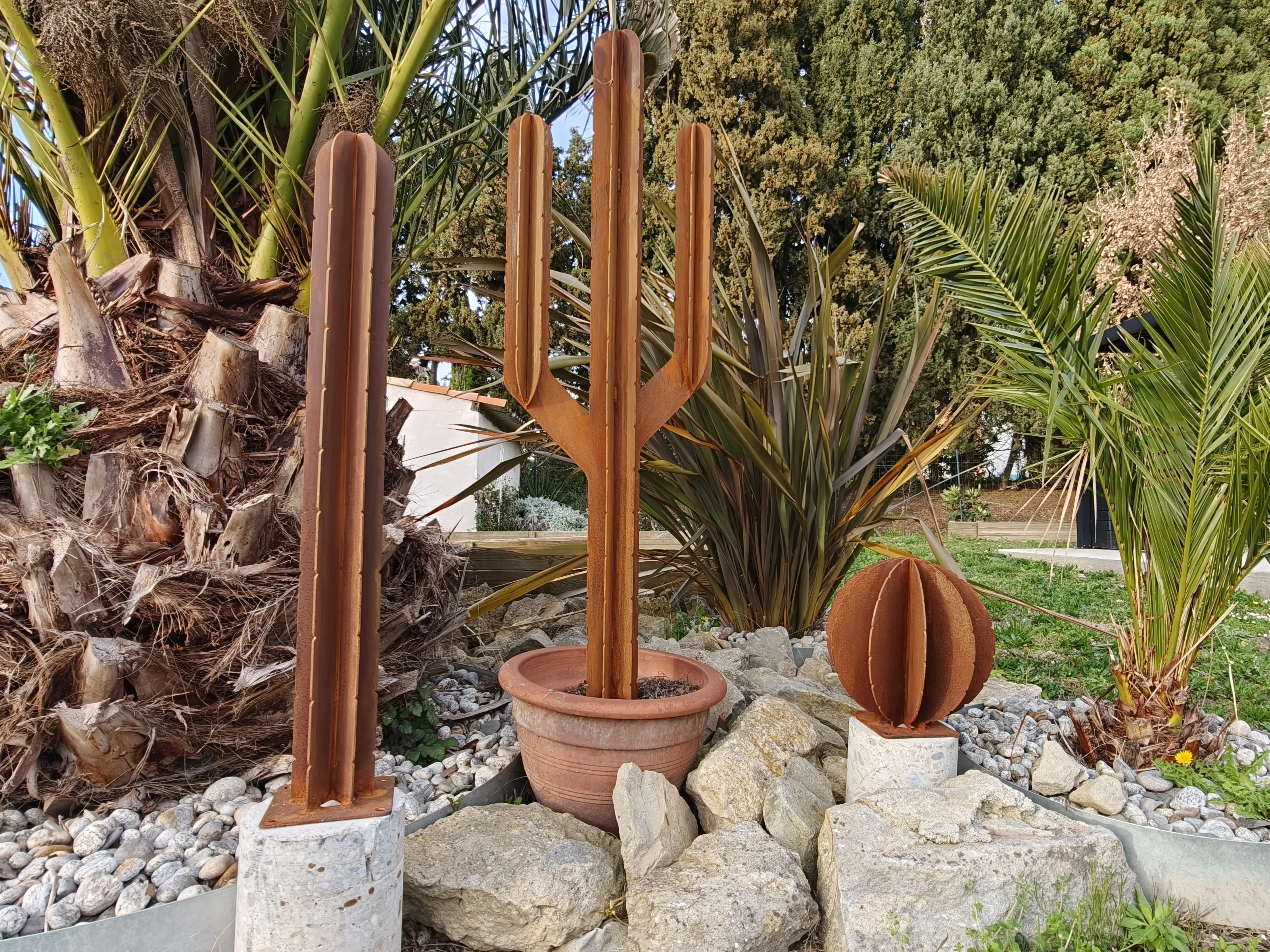 Cactus décoratif en acier Corten découpé au plasma