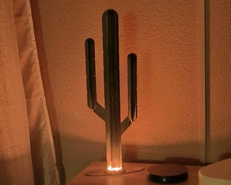 Cactus intérieur rétro-éclairé découpé au plasma